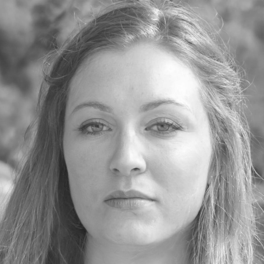 Siriporn Nakamura, Senior Financial Analyst